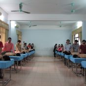 Hội người mù đang tập huấn học viên